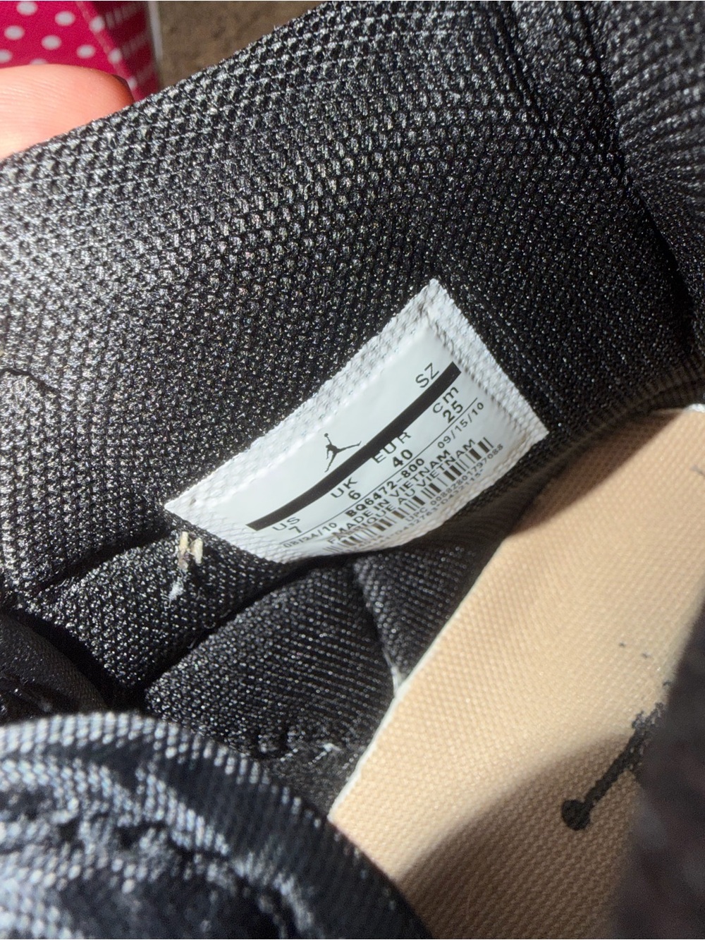 women's Nike Air Jordan 1 Mid Desert Sail sneakers - Picture 8 of 8